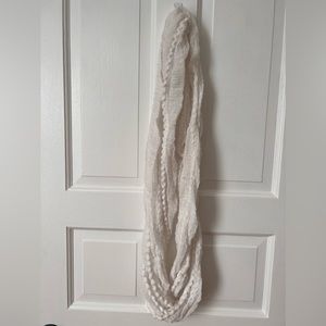INFINITY SCARF | White Light